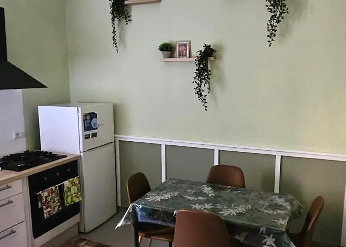 Trastevere Rome's Heart Charming & Cozy 4 Appartement